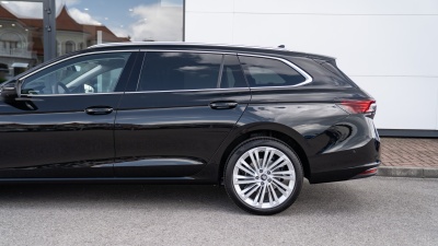 Škoda Superb Combi 2.0 TDI L&K 4x4 (pohľad do interiéru)