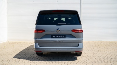 VW Multivan Life Long 2.0 TDI (pohľad spredu)
