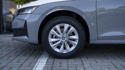 Škoda Octavia 1.5 TSI Drive 130 (pohľad do interiéru)