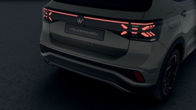 VW T-Cross 1.5 TSI R-Line Limited (pohľad do interiéru)