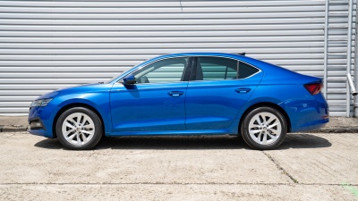 Škoda Octavia 1.5 TSI Style (pohľad zboku)