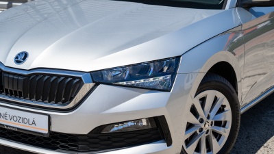 Škoda Scala 1.0 TSI Ambition (pohľad do interiéru)