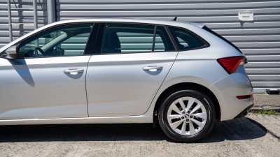 Škoda Scala 1.0 TSI Ambition (pohľad do interiéru)