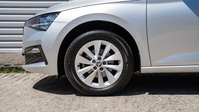 Škoda Scala 1.0 TSI Ambition (pohľad do interiéru)