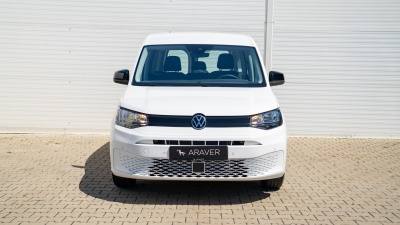 VW Caddy Basis 2.0 TDI (pohľad zozadu)