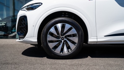 AUDI Q5 2.0 TFSI Quattro (pohľad do interiéru)