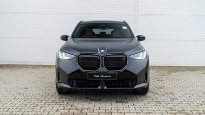 BMW X3 M50 xDrive (pohľad do interiéru)