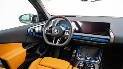 BMW X3 M50 xDrive (pohľad do interiéru)