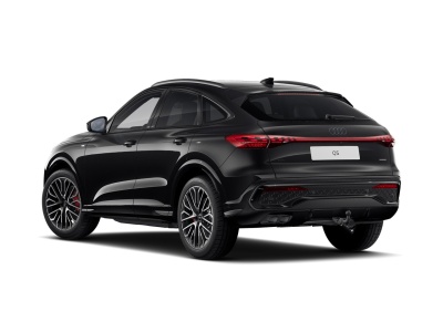 AUDI Q5 Sportback 2.0 TDI Quattro (pohľad spredu)
