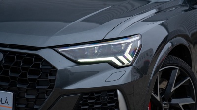 Audi Q3 RS Sportback 2.5 TFSI quattro S tronic (pohľad do interiéru)