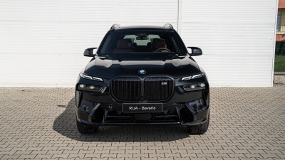 BMW X7 M60i xDrive (pohľad do interiéru)