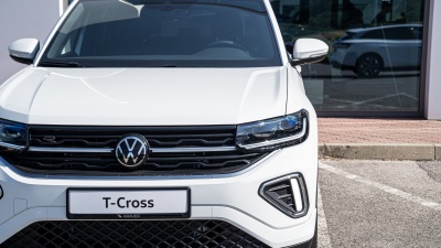 VW T-Cross 1.5 TSI R-Line Limited (pohľad do interiéru)