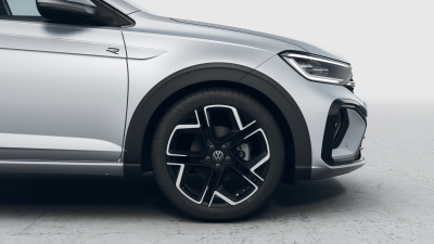 VW Taigo 1.5 TSI R-Line Limited (pohľad do interiéru)