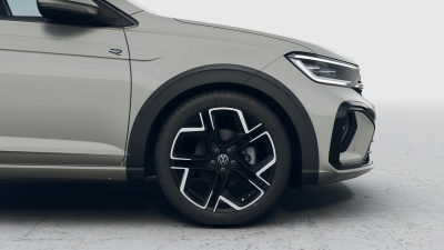 VW Taigo 1.5 TSI R-Line Limited (pohľad do interiéru)