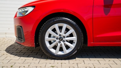 AUDI A1 Sportback 1.0 TFSI 25 TFSI Advanced (pohľad do interiéru)