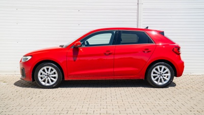 AUDI A1 Sportback 1.0 TFSI 25 TFSI Advanced (pohľad zboku)