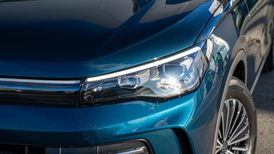 VW Tiguan 1.5 eTSI Limited (pohľad do interiéru)