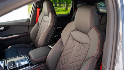 AUDI Q7 3.0 TDI Quattro S line (pohľad spredu)