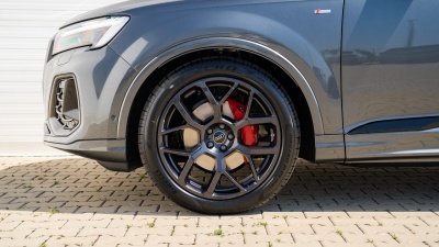 AUDI Q7 3.0 TDI Quattro S line (pohľad do interiéru)