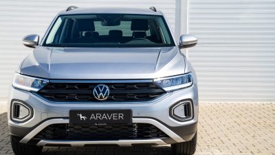 VW T-Roc 1.5 TSI Limited (pohľad do interiéru)