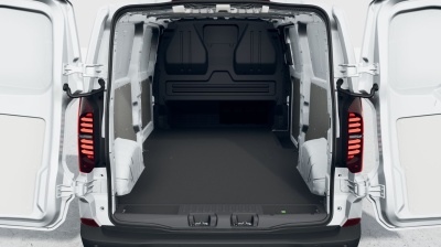 VW Transporter Basis LR 2.0 TDI (pohľad do interiéru)
