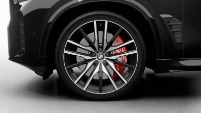 BMW X5 40d xDrive (pohľad spredu)