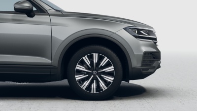 VW Touareg 3.0 TDI Limited (pohľad do interiéru)