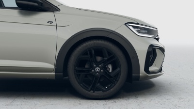 VW Taigo 1.5 TSI R-Line Limited (pohľad do interiéru)