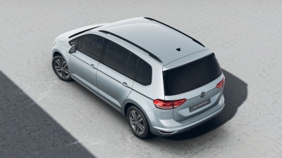 VW Touran 1.5 TSI Limited (pohľad do interiéru)