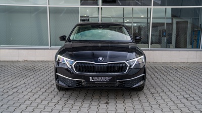 Škoda Octavia 2.0 TDI Sportline  (pohľad zozadu)