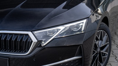 Škoda Octavia 2.0 TDI Sportline  (pohľad do interiéru)