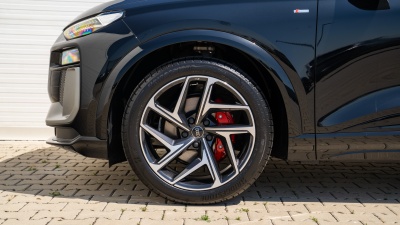 AUDI Q6 e-tron Quattro