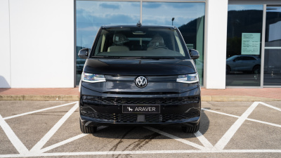 VW Multivan Bulli Long 2.0 TDI (pohľad zozadu)