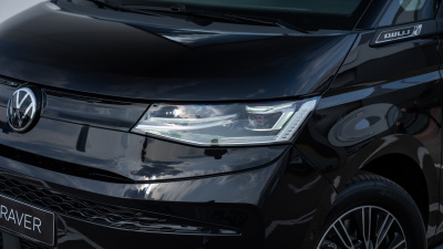 VW Multivan Bulli Long 2.0 TDI (pohľad do interiéru)