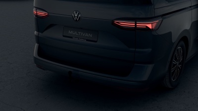 VW Multivan Bulli Long 2.0 TDI (pohľad do interiéru)
