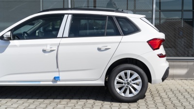 Škoda Kamiq 1.0 TSI Drive 130 (pohľad do interiéru)