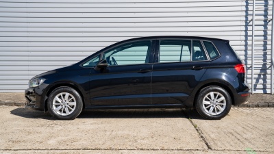 Volkswagen Golf Sportsvan 1.2 TSI Comfortline (pohľad zozadu)