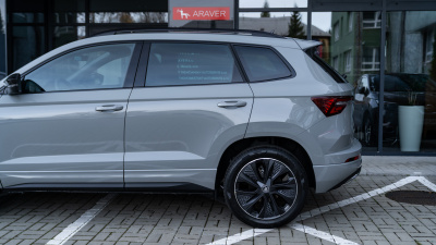 Škoda Karoq 1.5 TSI Sportline (pohľad do interiéru)