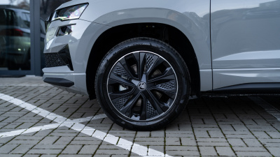 Škoda Karoq 1.5 TSI Sportline (pohľad do interiéru)