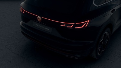 VW Touareg 3.0 TDI Limited Premium (pohľad do interiéru)