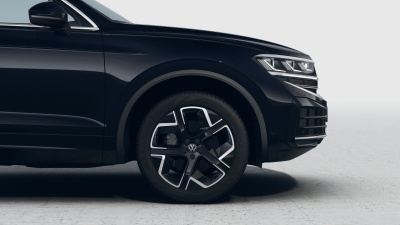 VW Touareg 3.0 TDI Limited Premium (pohľad do interiéru)