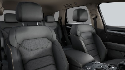 VW Touareg 3.0 TDI Limited Premium (pohľad do interiéru)