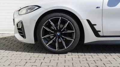 BMW 420d xDrive Gran Coupé (pohľad spredu)