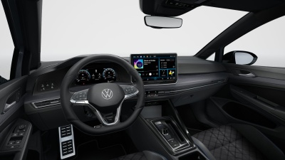 VW Golf 1.5 eTSI R-Line Limited (pohľad do interiéru)