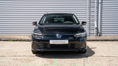 Volkswagen Golf Variant 1.5 eTSI  (pohľad do interiéru)