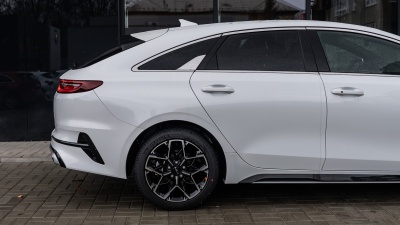 Kia ProCeed 1.5 T-GDi GT-Line (pohľad do interiéru)