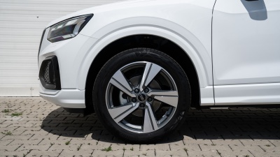 AUDI Q2 1.5 TFSI Advanced (pohľad do interiéru)