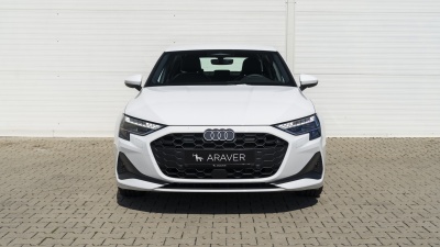 AUDI A3 Limousine 1.5 TFSI (pohľad do interiéru)