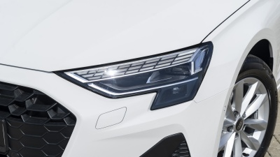 AUDI A3 Limousine 1.5 TFSI (pohľad zboku)
