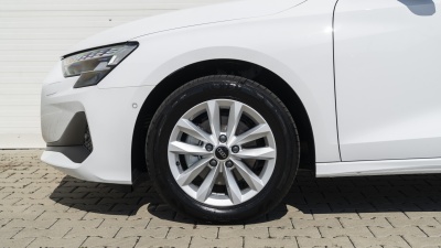AUDI A3 Limousine 1.5 TFSI (pohľad do interiéru)